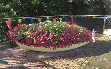 2nd Picture of a boat memorial